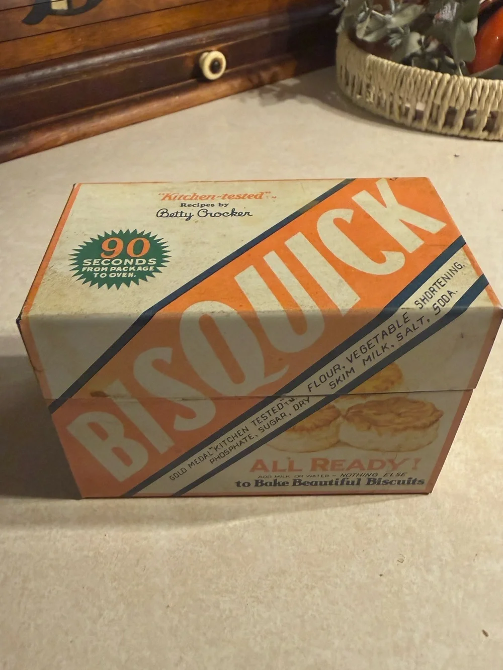 Vintage Betty Crocker Recipe box Bisquick Advertising Metal Tin Box Recipe Cards